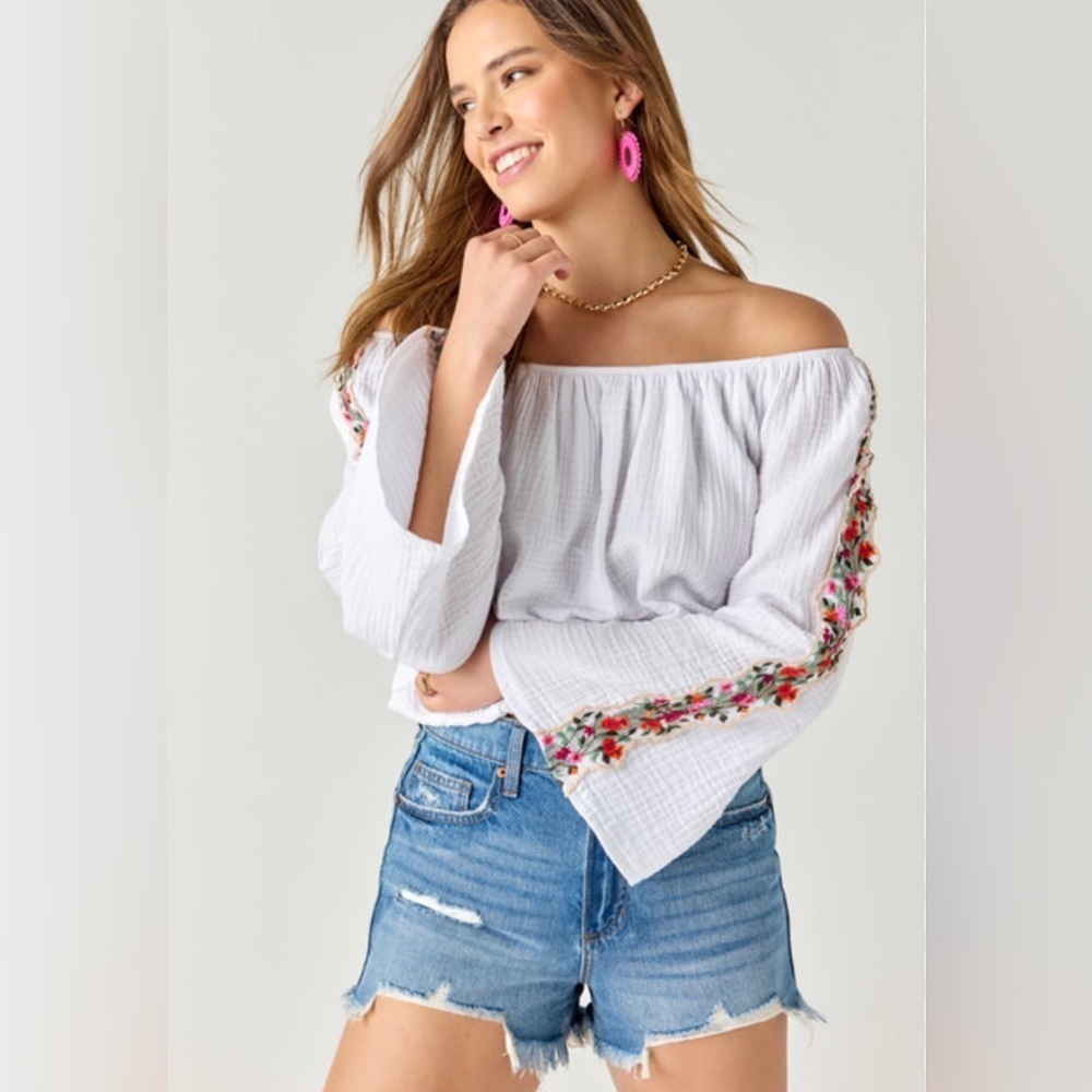 Miami for Francesca’s White Embroidered Floral‎ Off Shoulder Cropped Blouse
